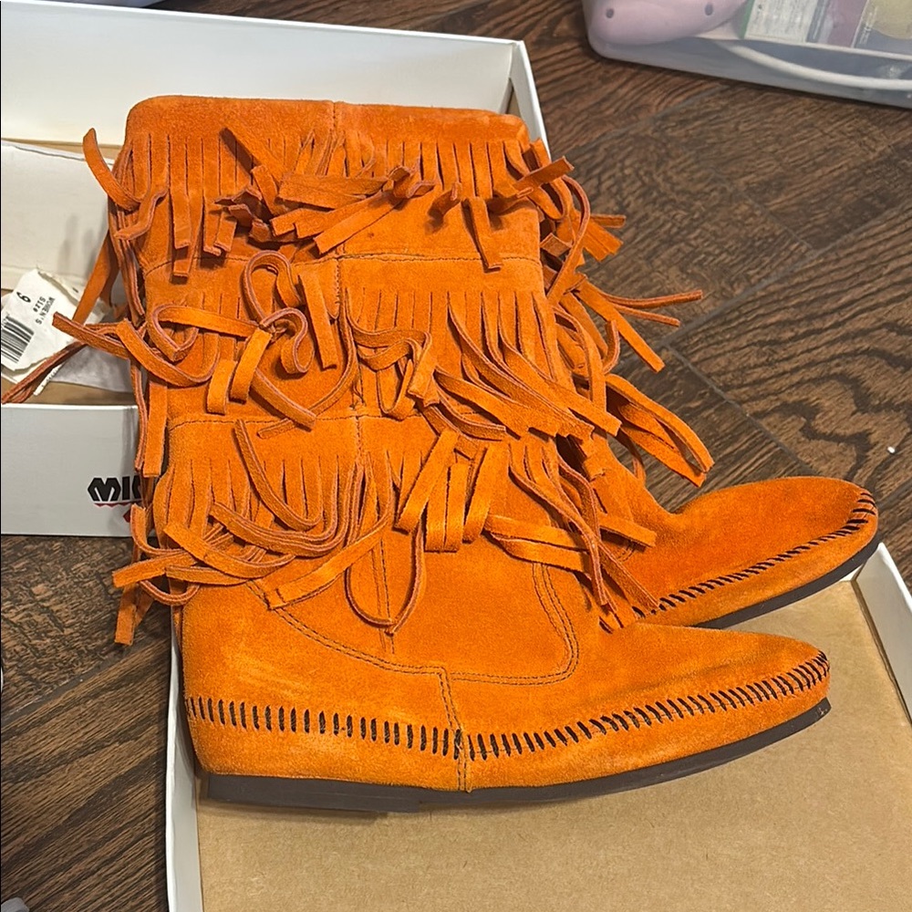 Minnetonka Orange Moccasin Fringe Shoes